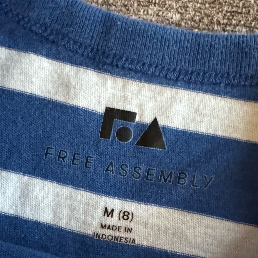 Free Assembly Tee - Picture 2 of 2